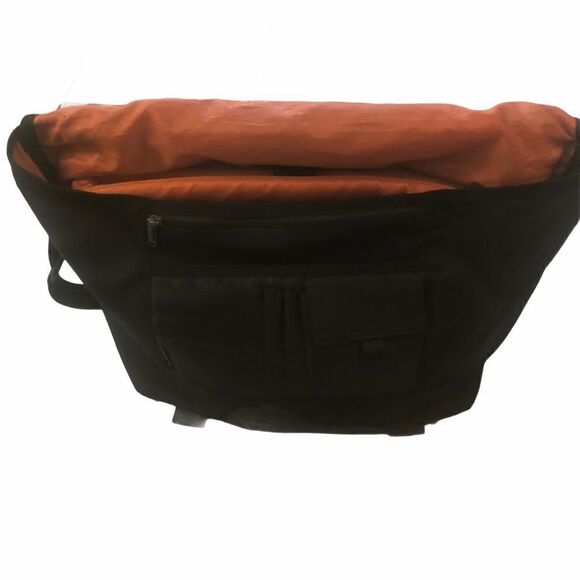 Everki Messenger Carrying Case, EKS618 - Picture 7 of 10